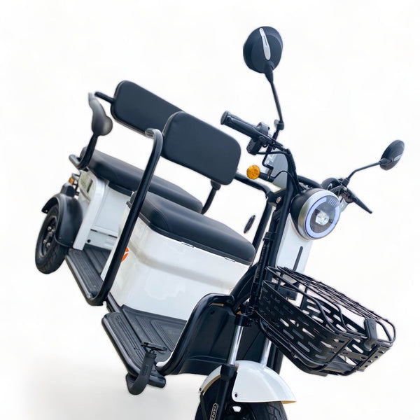 BULLBIKE TORONTO Elektromos Háromkerekű Robogó 1300W 60V 20Ah 25Km/h