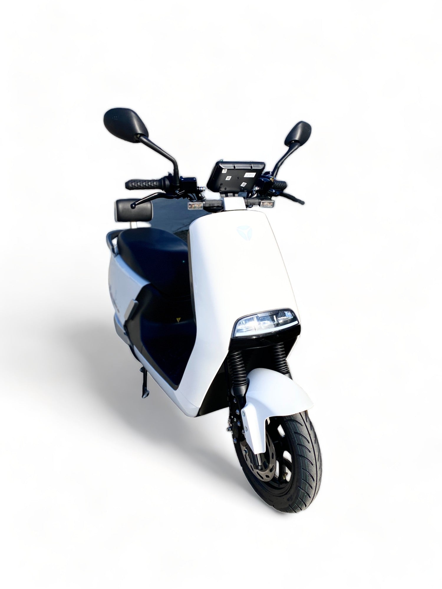 BULLBIKE Yadea G5 Eco / 2400W 72V 23Ah 45 km/h +Gyorstöltő