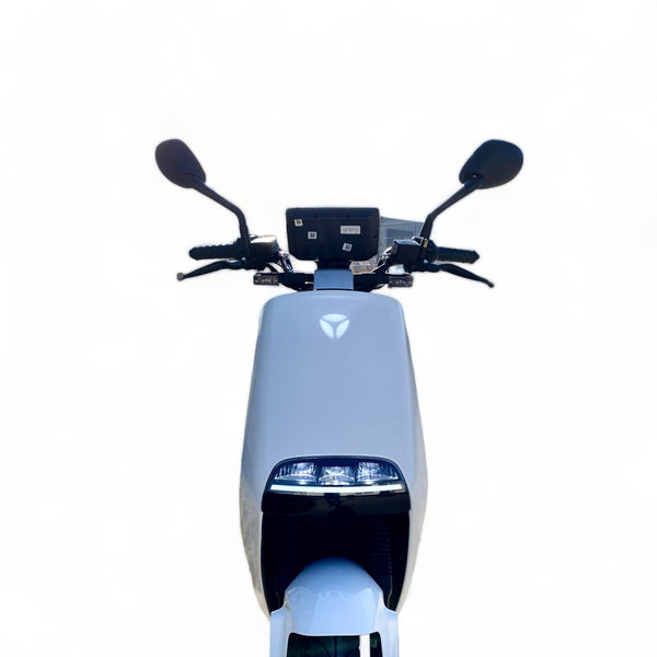 BULLBIKE Yadea G5 Eco / 2400W 72V 23Ah 45 km/h +Gyorstöltő