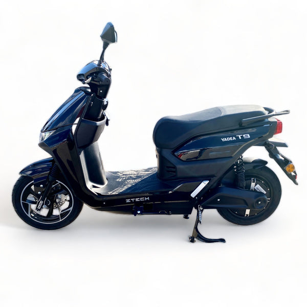 BULLBIKE Kampala ZT-38 Elektromos Robogó Yadea T9 2600W 72V 23Ah 45 km/h