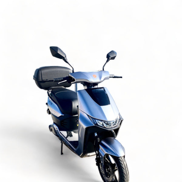 BULLBIKE Kampala ZT-38 Elektromos Robogó Yadea T9 2600W 72V 23Ah 45 km/h