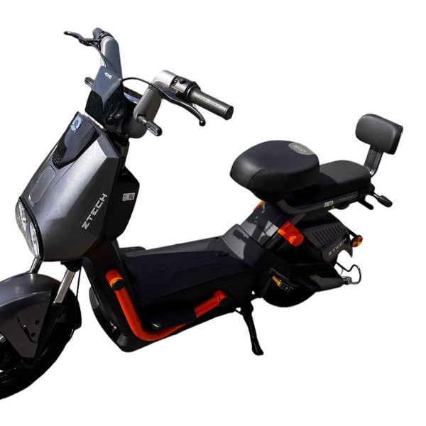 BULLBIKE Leko Elektromos robogó ZT-08 500W 48V/60V 20Ah/23Ah 25 km/h