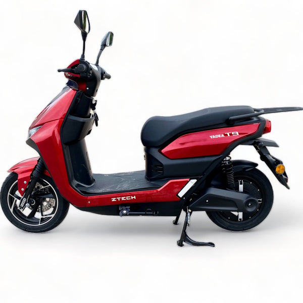 BULLBIKE Kampala ZT-38 Elektromos Robogó Yadea T9 2600W 72V 23Ah 45 km/h