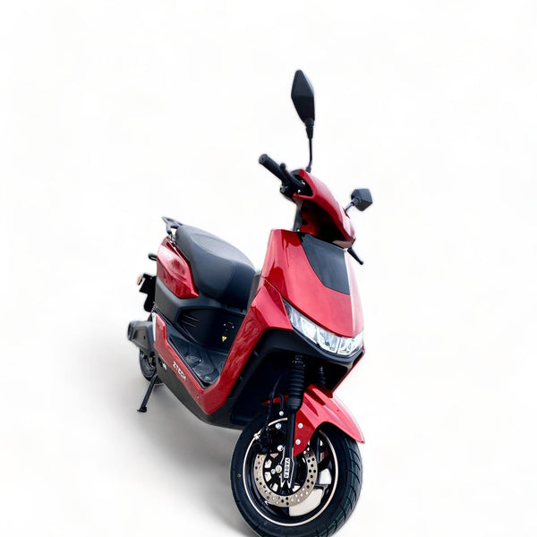 BULLBIKE Kampala ZT-38 Elektromos Robogó Yadea T9 2600W 72V 23Ah 45 km/h