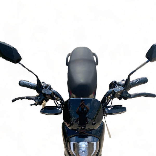 BULLBIKE DOOHAN Itango Elektromos robogó 48V 26Ah Lítium 1200W 45Km/h