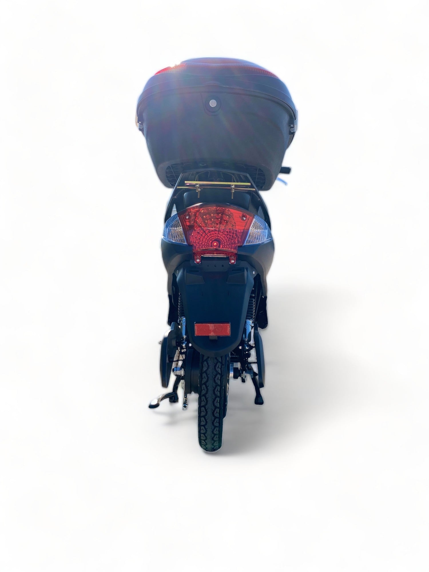 BULLBIKE HELSINKI Elektromos robogó 48V 12Ah 900Watt 25km/h