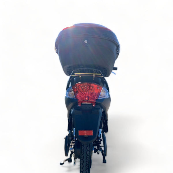 BULLBIKE HELSINKI Elektromos robogó 48V 12Ah 900Watt 25km/h