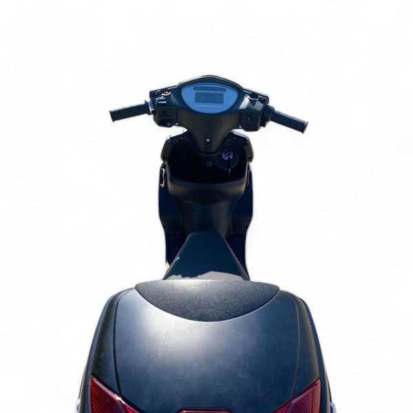 BULLBIKE HELSINKI Elektromos robogó 48V 12Ah 900Watt 25km/h