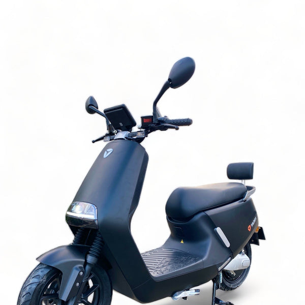 BULLBIKE Yadea G5 Eco / 2400W 72V 23Ah 45 km/h +Gyorstöltő