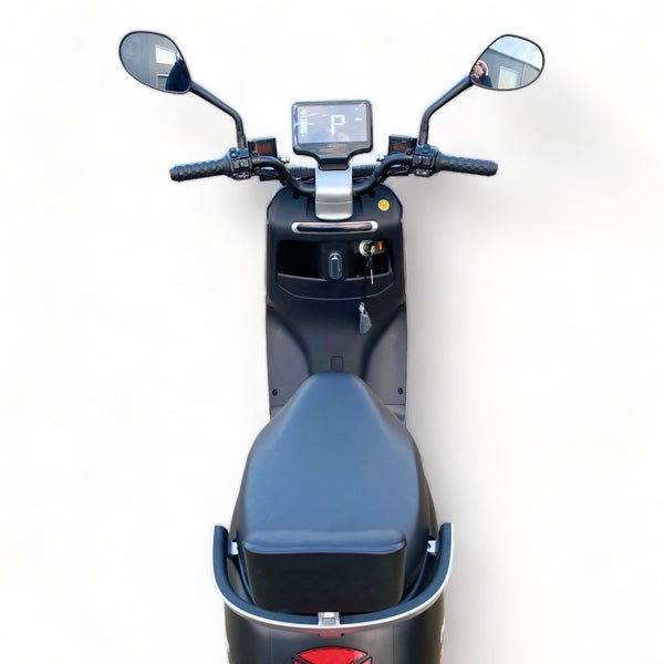 BULLBIKE Yadea G5 Eco / 2400W 72V 23Ah 45 km/h +Gyorstöltő