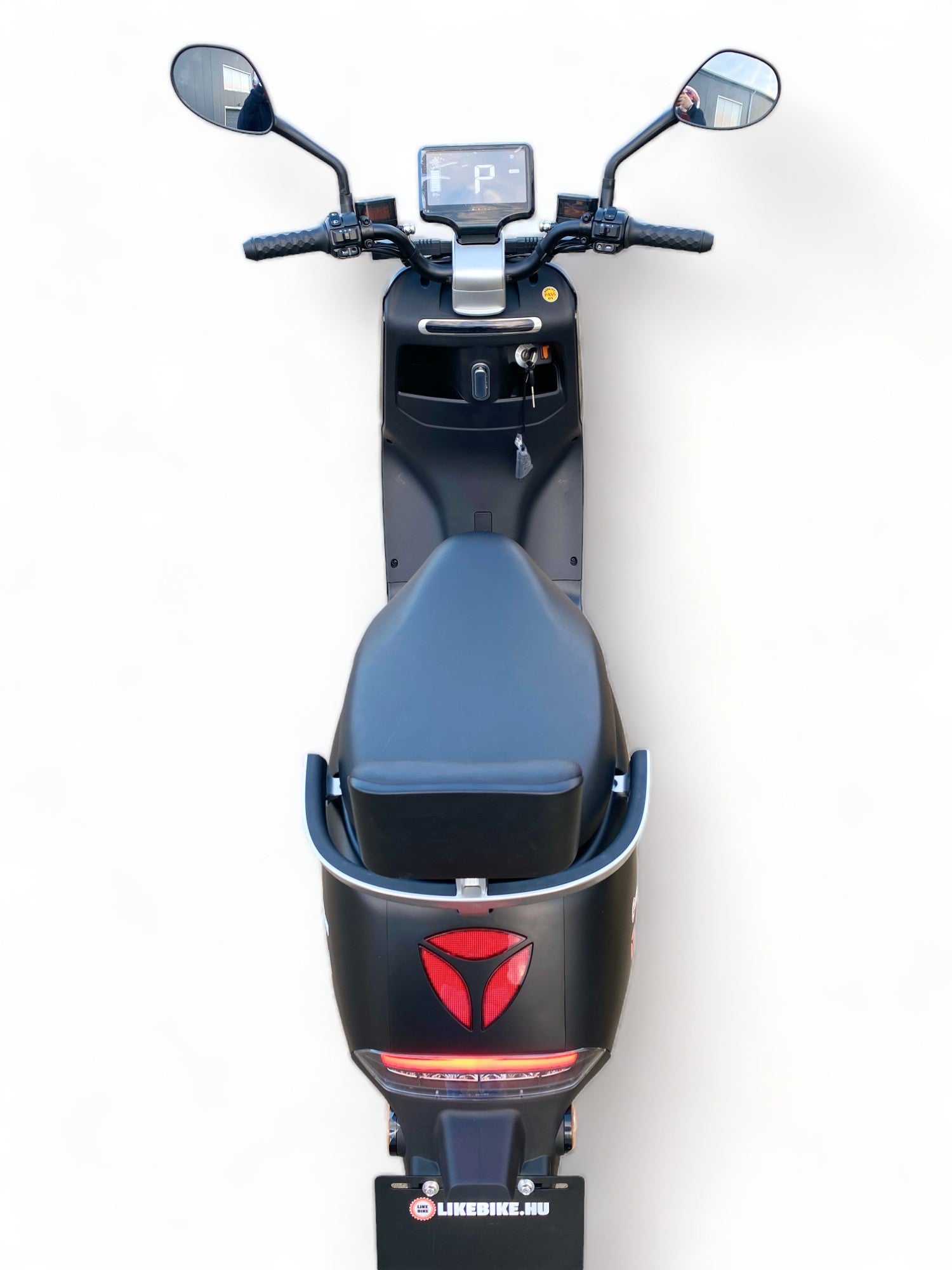 BULLBIKE Yadea G5 Eco / 2400W 72V 23Ah 45 km/h +Gyorstöltő