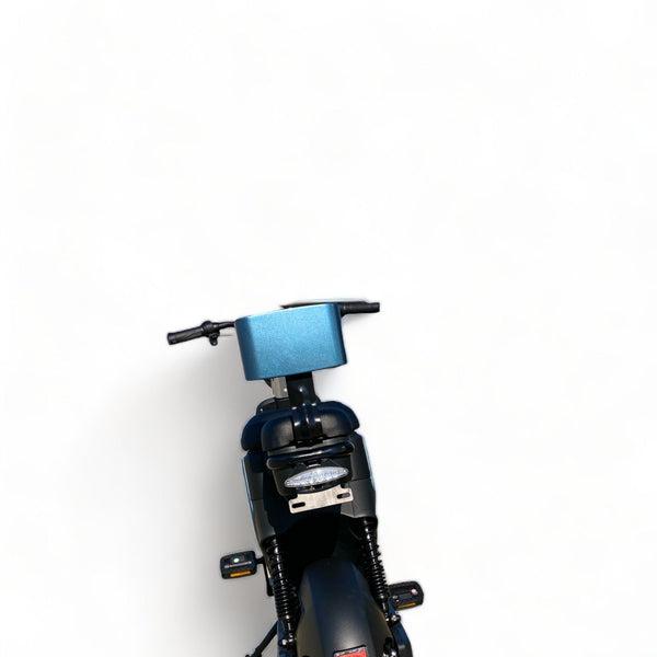 BULLBIKE Canberra ZT-05 Elektromos robogó 350W 48V 12Ah 25 km/h