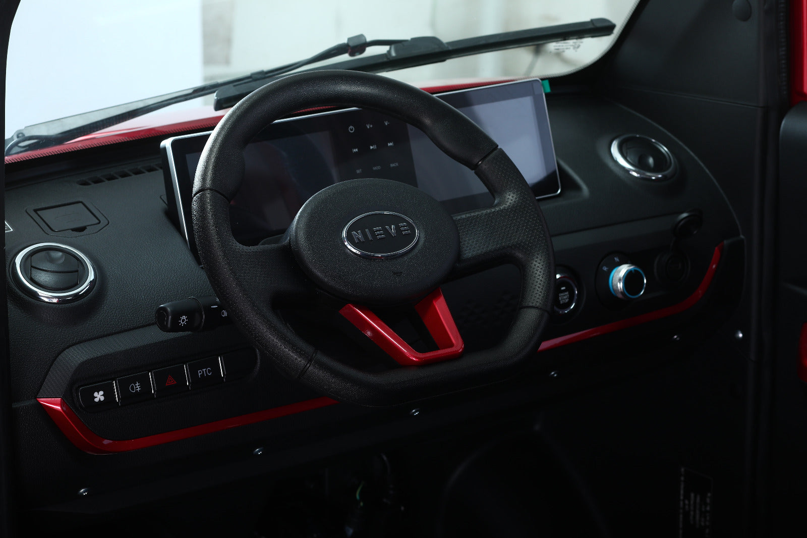 BULLBIKE Stuttgart Elektromos kabinos autó 3000W 60V 100ah 25/45 Km/h