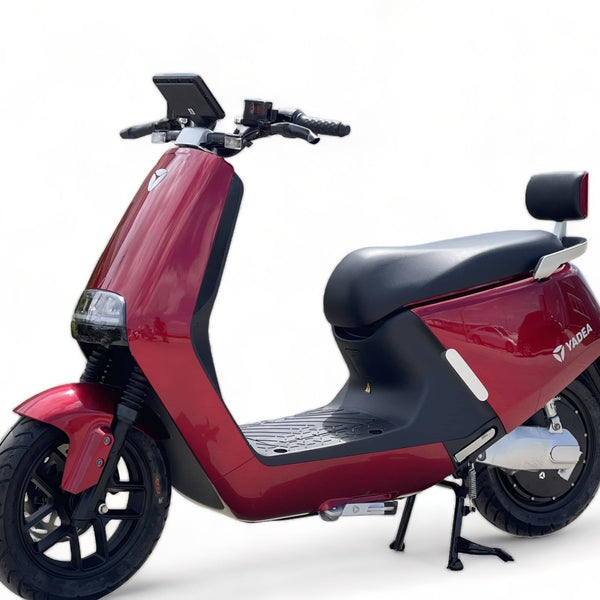 BULLBIKE Yadea G5 Eco / 2400W 72V 23Ah 45 km/h +Gyorstöltő